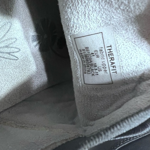 Therafit black Selina lite slip on sneaker womens size 10.5-11 - Picture 2 of 13